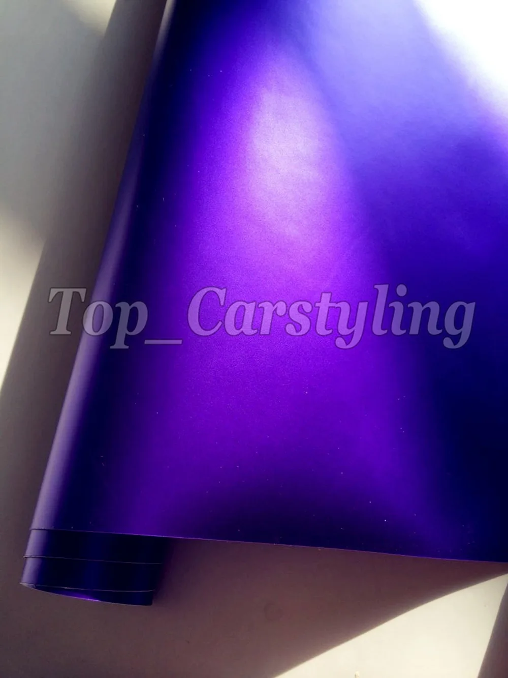 Светло фиолетовая атласная матовая хромированная виниловая оберточная пленка