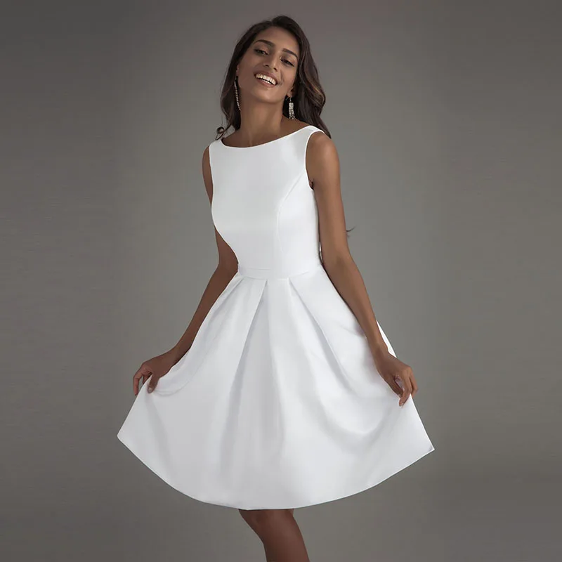 Белое платье для вечеринки