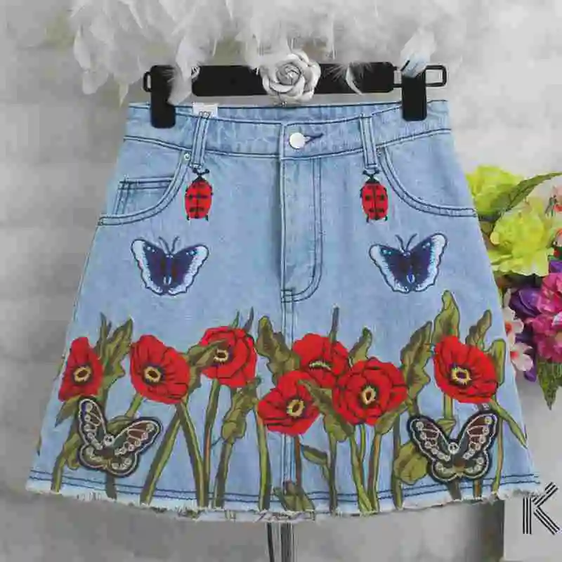 

2019 women's denim skirt with embroidered floral skirt