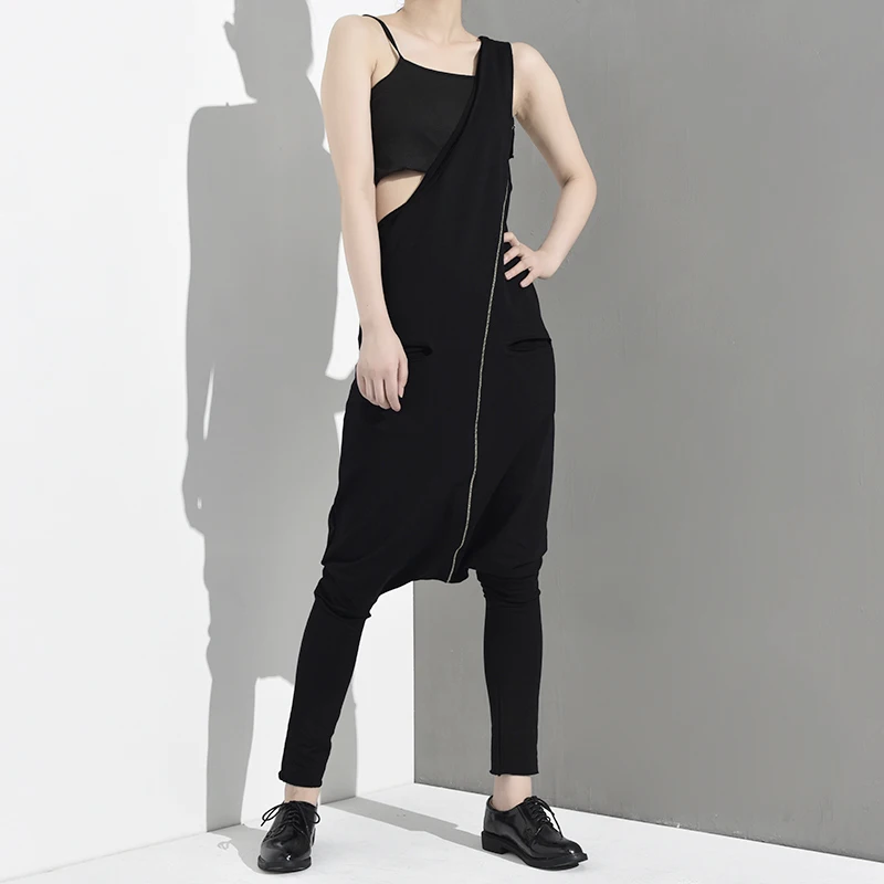 [EAM] New Autumn Winter High Waist Ling Split Joint One Shulder Loose Long Pants Women Jumpsuit Fashion Tide LA9150