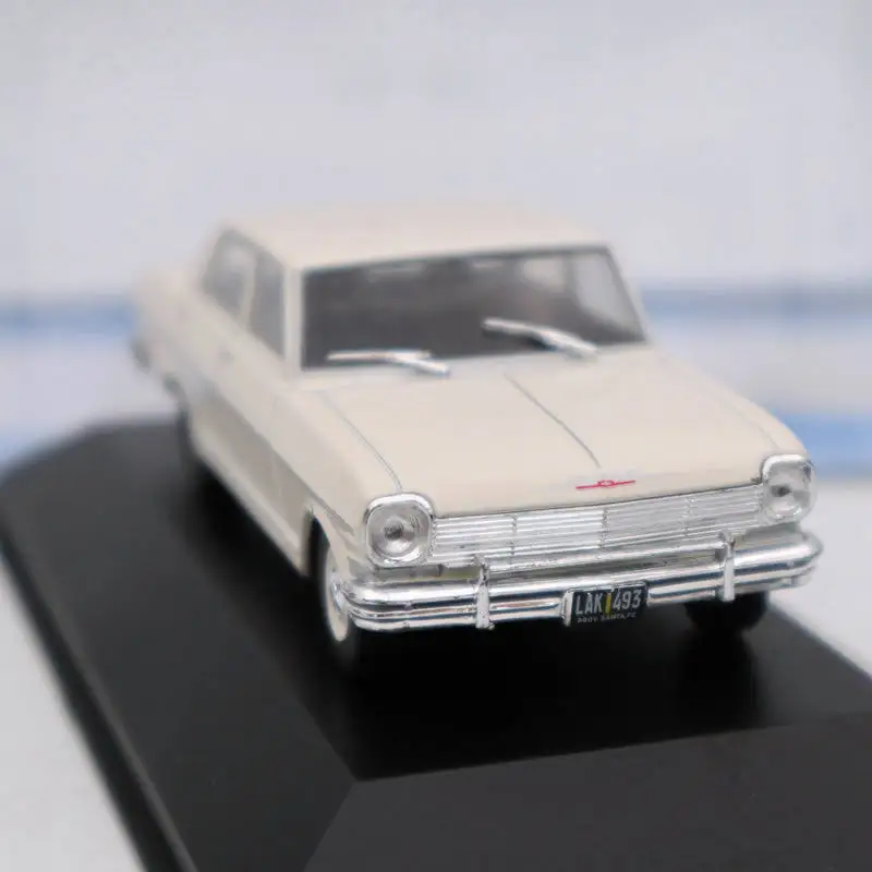 IXO Altaya 1:43 Chevrolet 400 4 Puertas 1962 белые литые модели ограниченная серия коллекционные