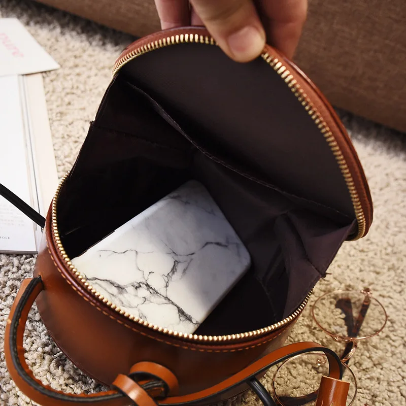 Женская сумка женская кожаная через плечо тоут известного бренда круглая