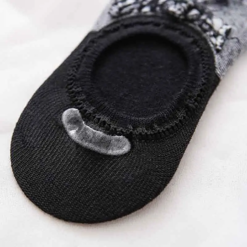 Новинка Женские тонкие короткие Носки с рисунком аниме Нескользящие хлопковые