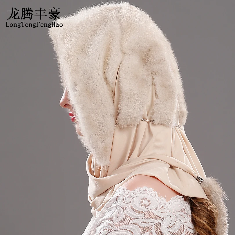 Рисунок 2 - Теплая зимняя норковая шапка с шарфом