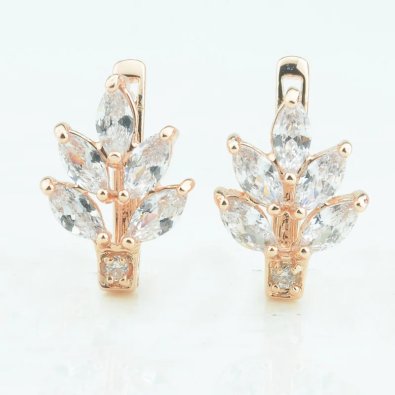 Женские белые серьги с кубическим цирконием 585 золотого цвета растительными