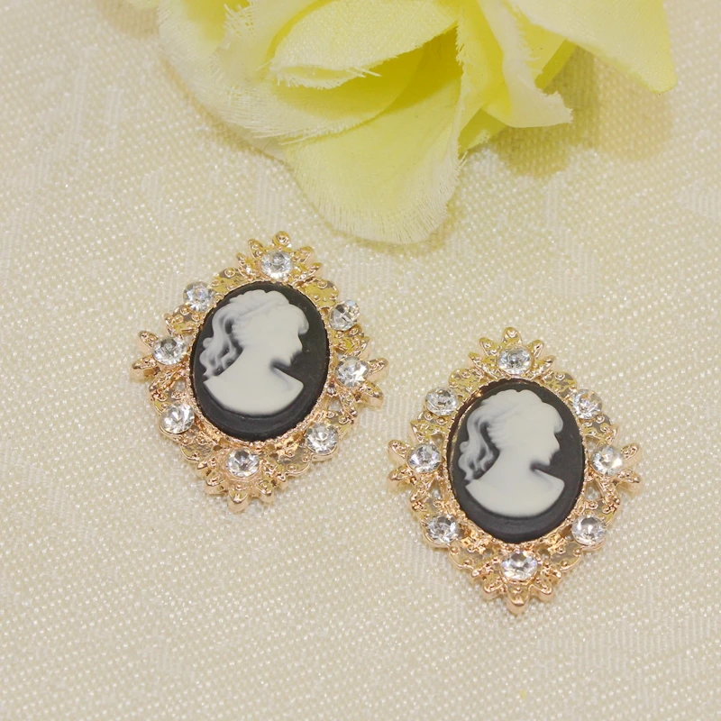 10 шт./набор бледно-золотые белые Имитационные инкрустированные пуговицы 25 х30 мм |