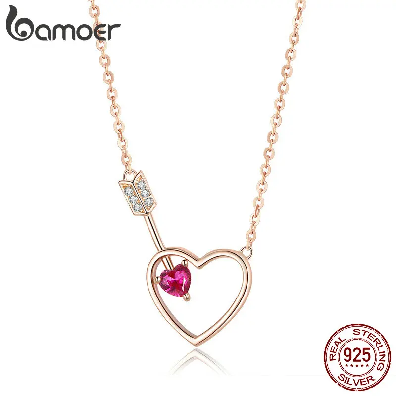 Bamoer Lover в виде сердца со стрелой Цепочки и ожерелья для Для женщин розового золота Цвет сердце-shape форме, благодаря чему создается ощущение невесомости с колье Love Цепочки и ожерелья s 925 пробы Серебряные ювелирные изделия BSN059