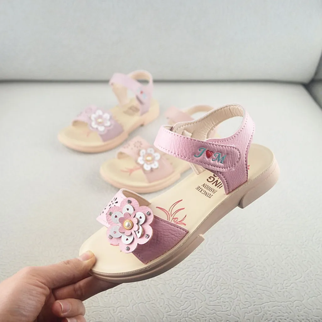 Сандалии для девочек 2019 летние сандалии маленьких цветочный жемчуг стандартная