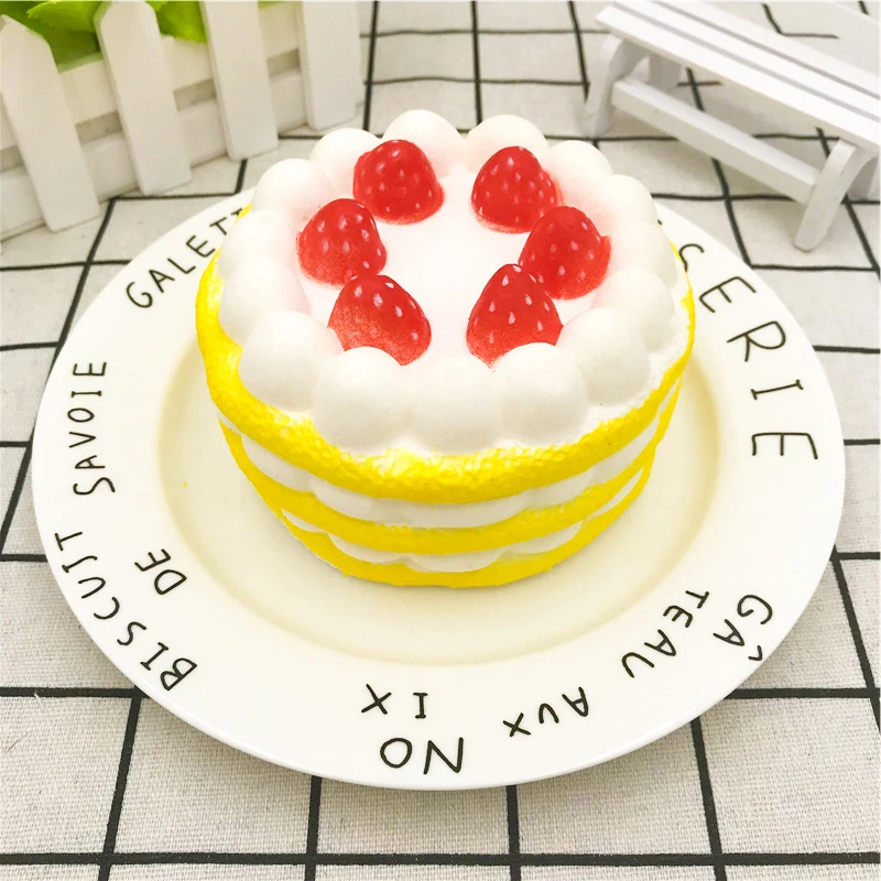 1Pcs Squishy Resin Crafts Cartoon Ornaments PU Slow Rebound Simulation Decompression Toy Strawberry Cake Squishies.Q | Игрушки и хобби