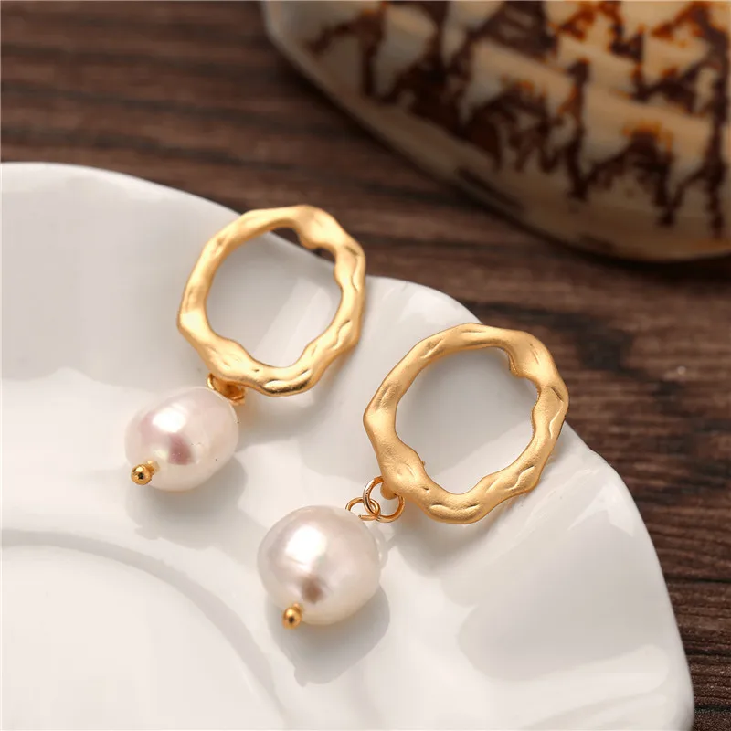 Женские серьги подвески с натуральным жемчугом золотого цвета|Серьги-подвески| |