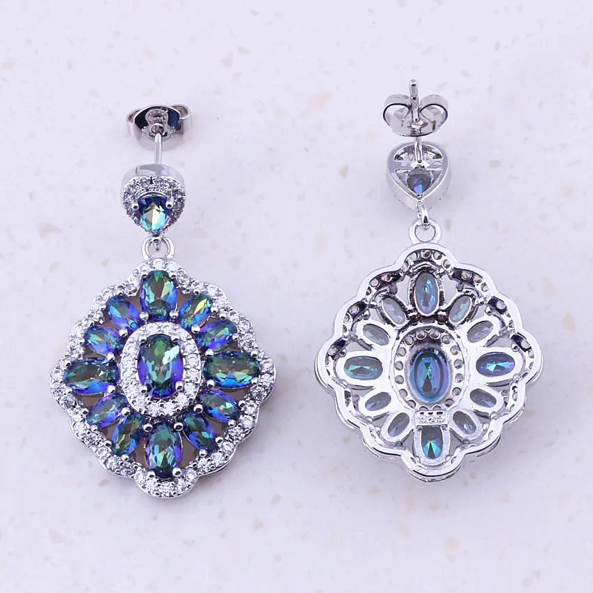 Сверкающие серьги с синими радужными мистическими кристаллами и кубическим