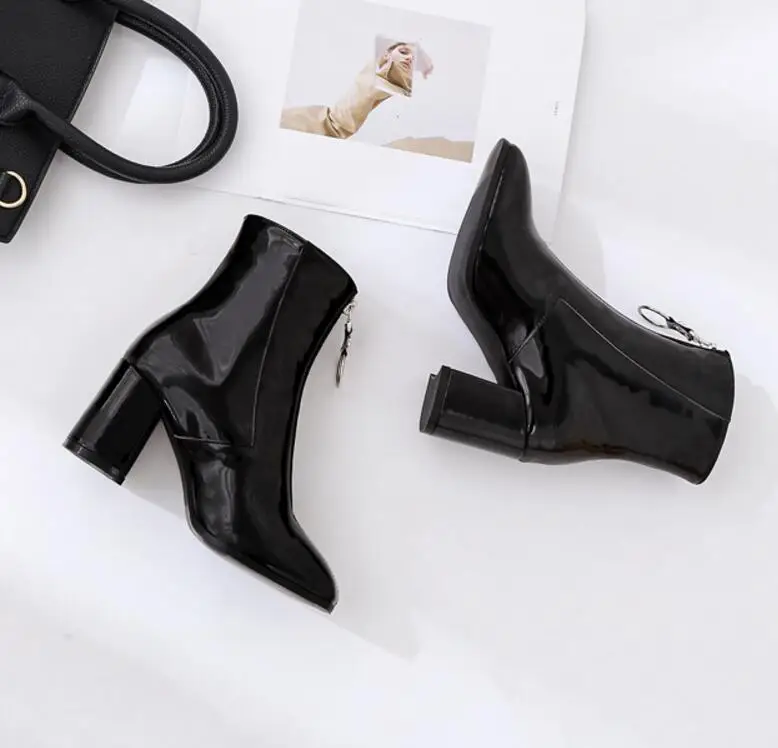 Плюшевые меховые зимние ботинки для женщин с молнией спереди Лакированная кожа