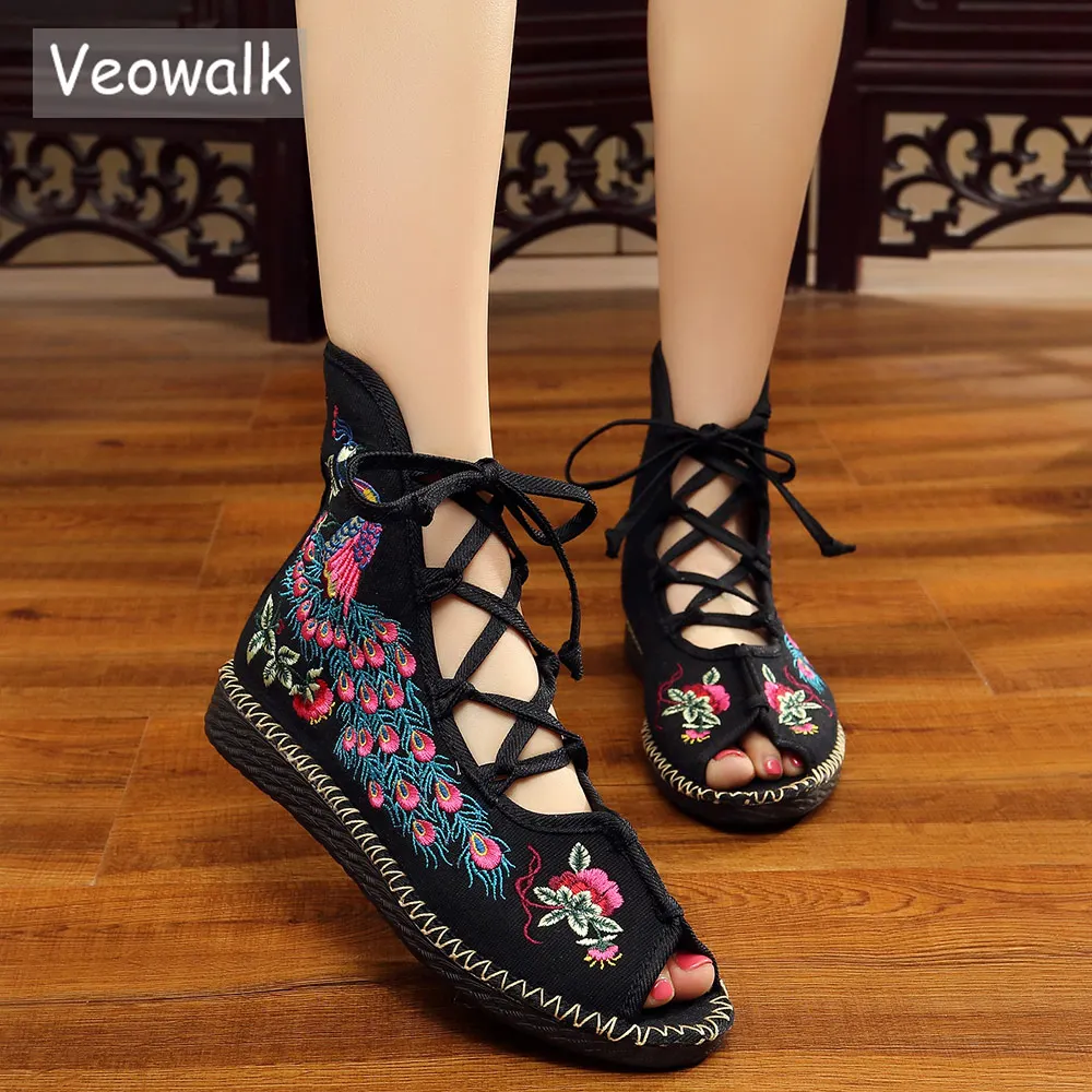 

Veowalk Peacock Embroidered Women Peep Toe Gladiator Canvas Sandals Chinese Handmade Lace Up Ladies Summer Fabric Flat Shoes