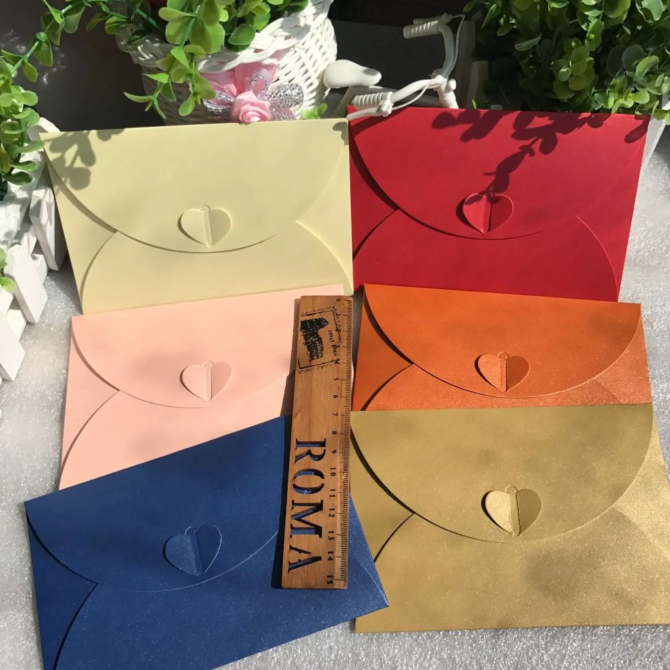 

50 pcs/lot colorful Craft Paper Envelopes Vintage European Style Envelope For Card Scrapbooking Gift 17.5*11cm