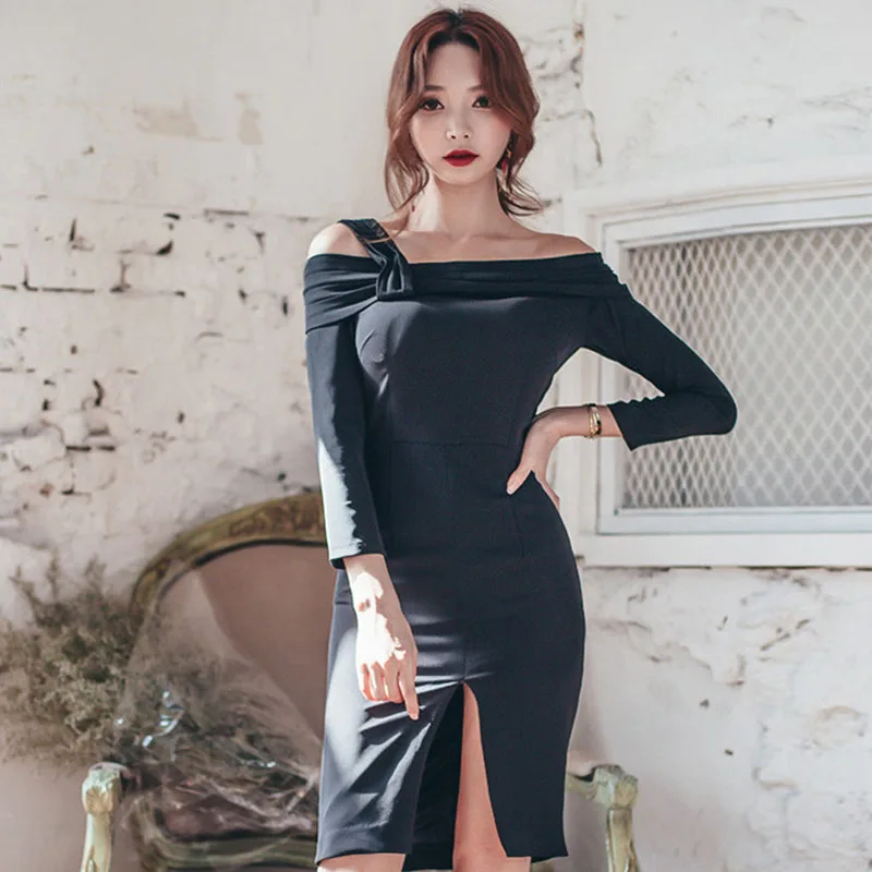 

Fashion Korea Style Sexy Dress Women Off Shoulder Straight Collar Design Package Hip Sexy Black Dresses Spring 2017 vestido