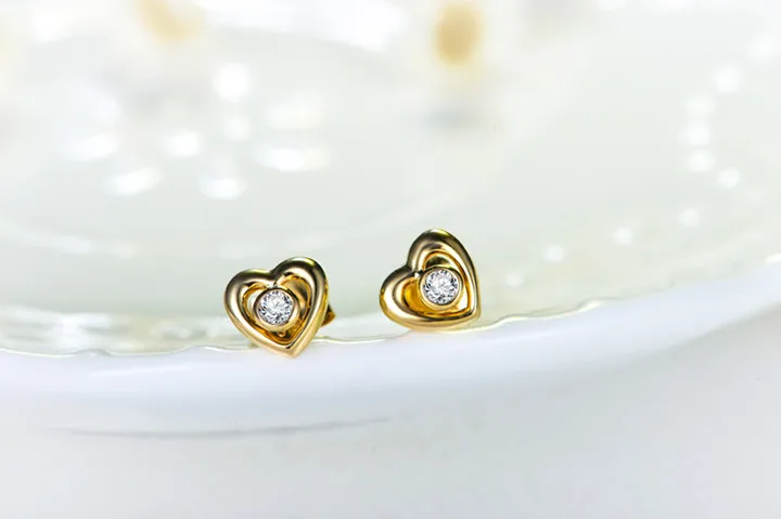 ZOCAI дизайн алмазные серьги Настоящее сертифицированное 0.07CT H/SI вечерние серьги 18 К желтого золота(AY750) в форме сердца E00855