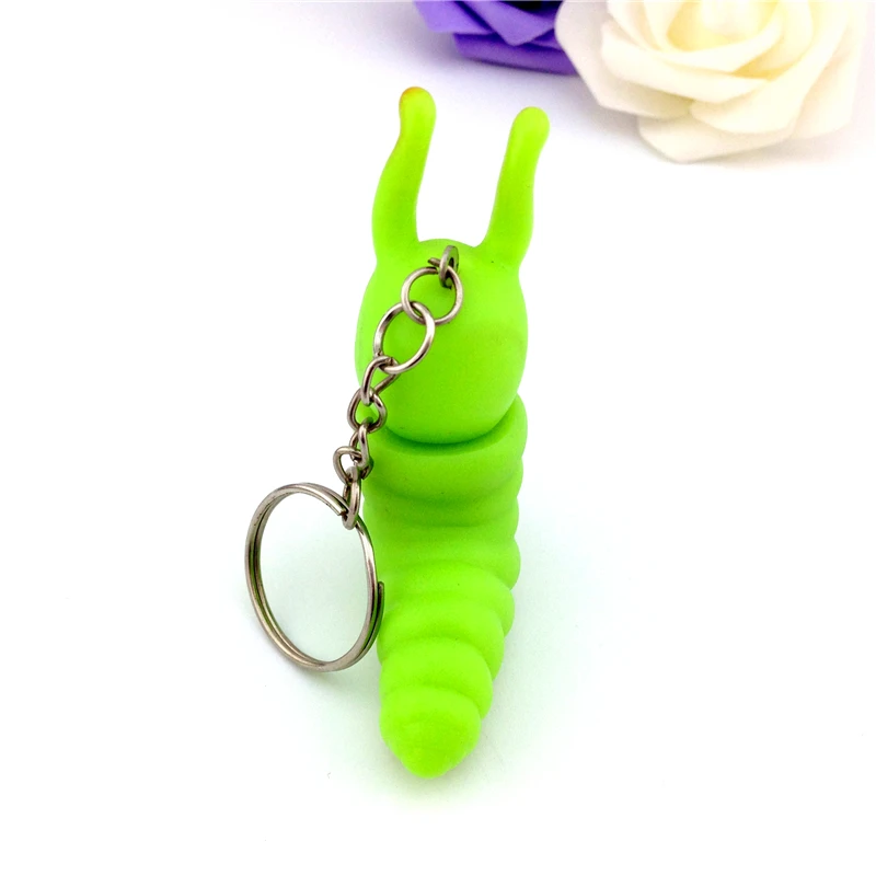 Бесплатная доставка брелок с зеленой гусеницей маленький подарок на Новый год 2017