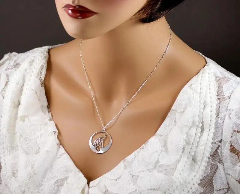 Lanseis10pc Воющий волк ожерелье подвеска воет в ночь так как его профиль захватывает