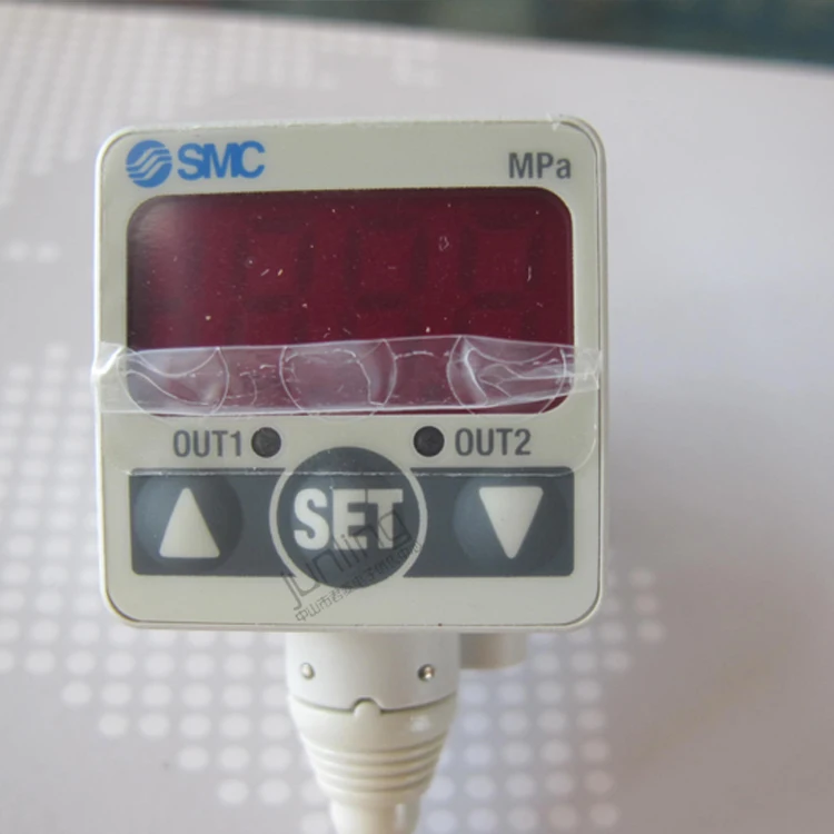

Free Shipping High Quality SMC Pressure Switch Sensor ISE40-T1-22 Digital Pressure Gauge Original Genuine