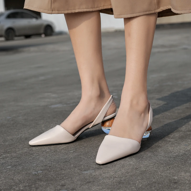 Женские туфли лодочки с ремешком на пятке привлекательные офисные заостренным