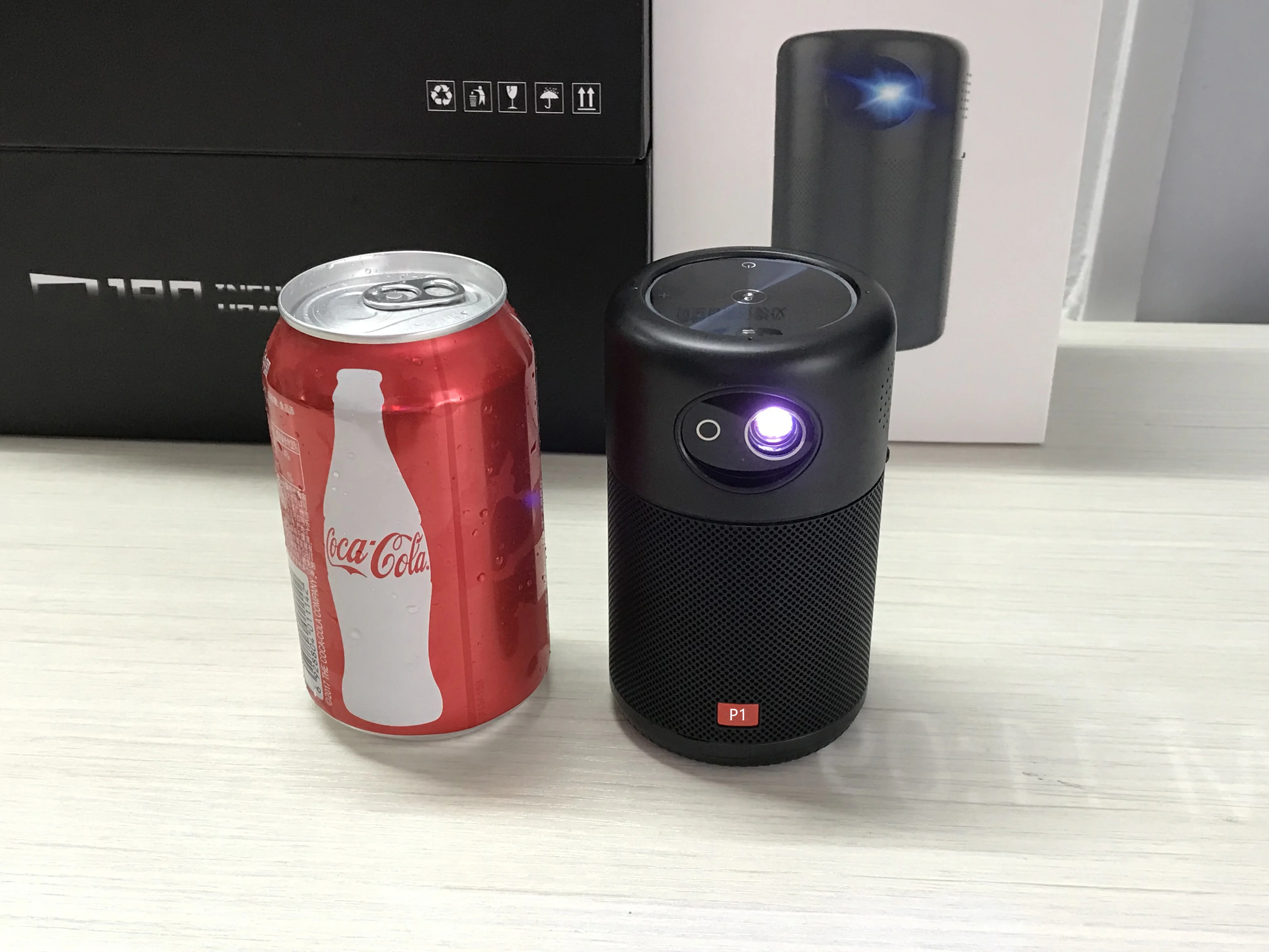 Smartldea P1 капсула портативный мини dlp проектор Ручной Android, мультимедийный проектор с аккумулятором HD 1080P домашний проектор Miracast Airplay