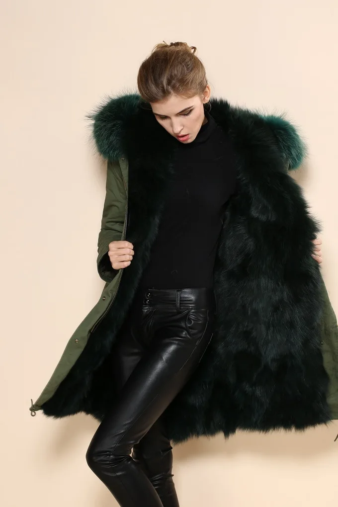 Парка женская на подкладке из размера плюс натурального меха енота с капюшоном