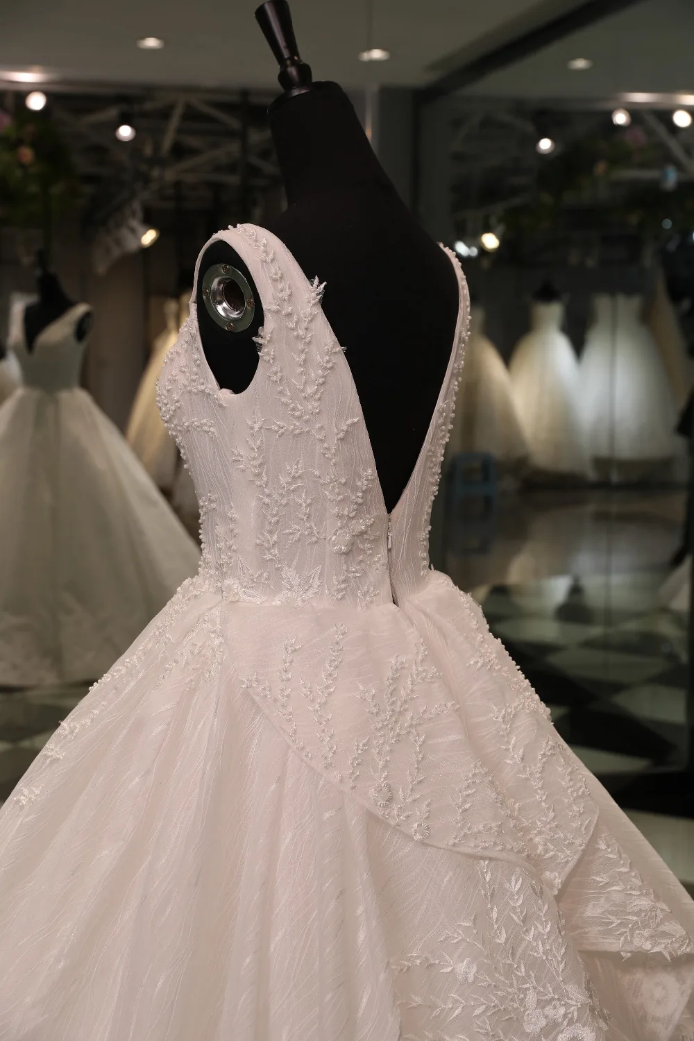 Favordear 2018 New High End Expensive Top Quality Wedding Dress Nestido De Noiva Beading Back Zipper Back Wedding Dresses