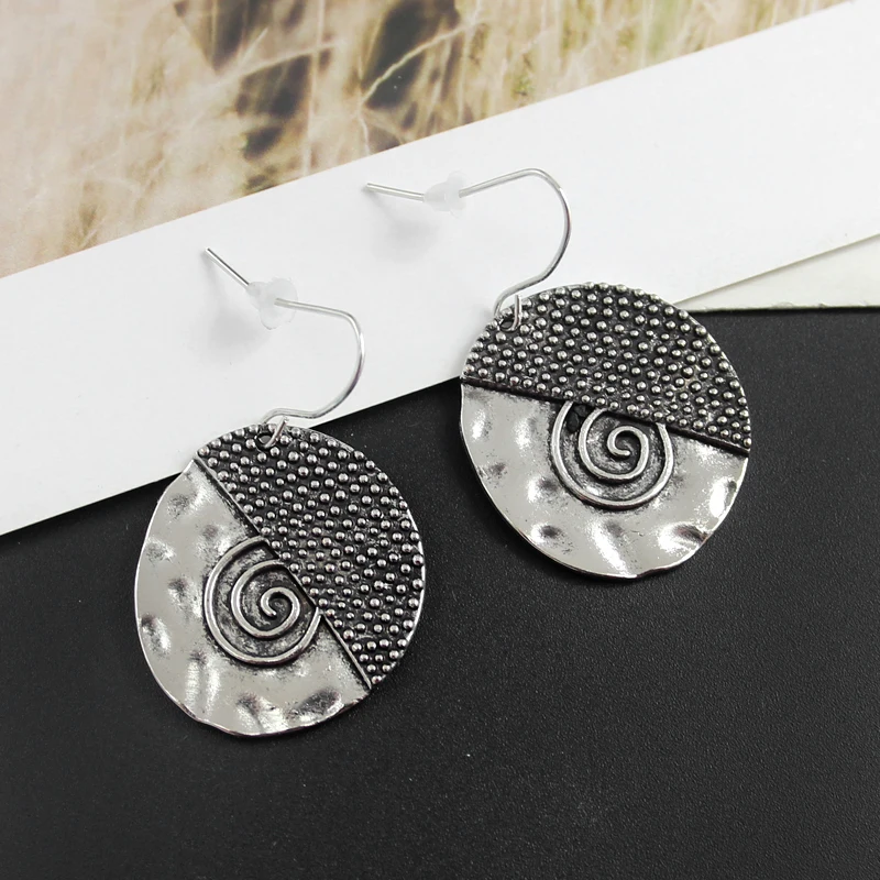 Металлические Спиральные серьги синие черные две маленькие линии полубугорки