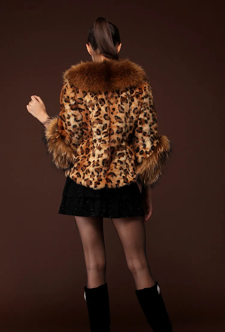 Шуба из лисьего меха женская жилетка средней длины в полоску 2019 | Женская одежда