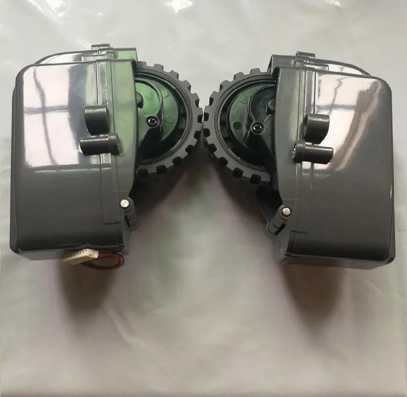 left and right wheel Аксессуары для робота-пылесоса колеса для Panda X500 Запчасти для робота-пылесоса аксессуары колесные двигатели - Цвет: left and right wheel