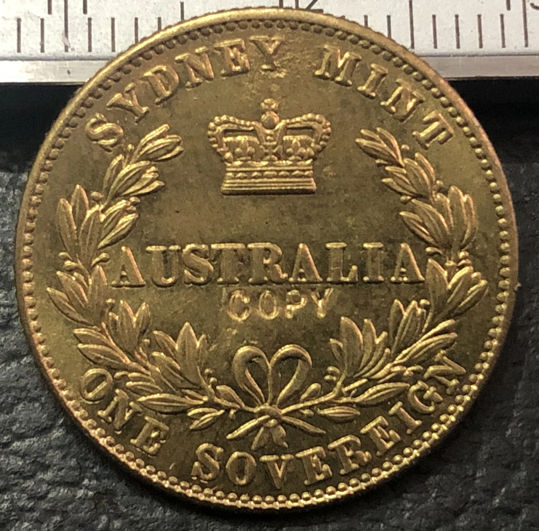 Позолоченная монета Sovereign 1 Австралия Colonial 1855|Безвалютные монеты| |
