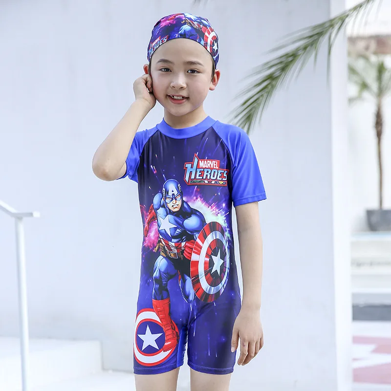 Цельный купальный костюм для маленьких мальчиков с шапочкой плавания принтом