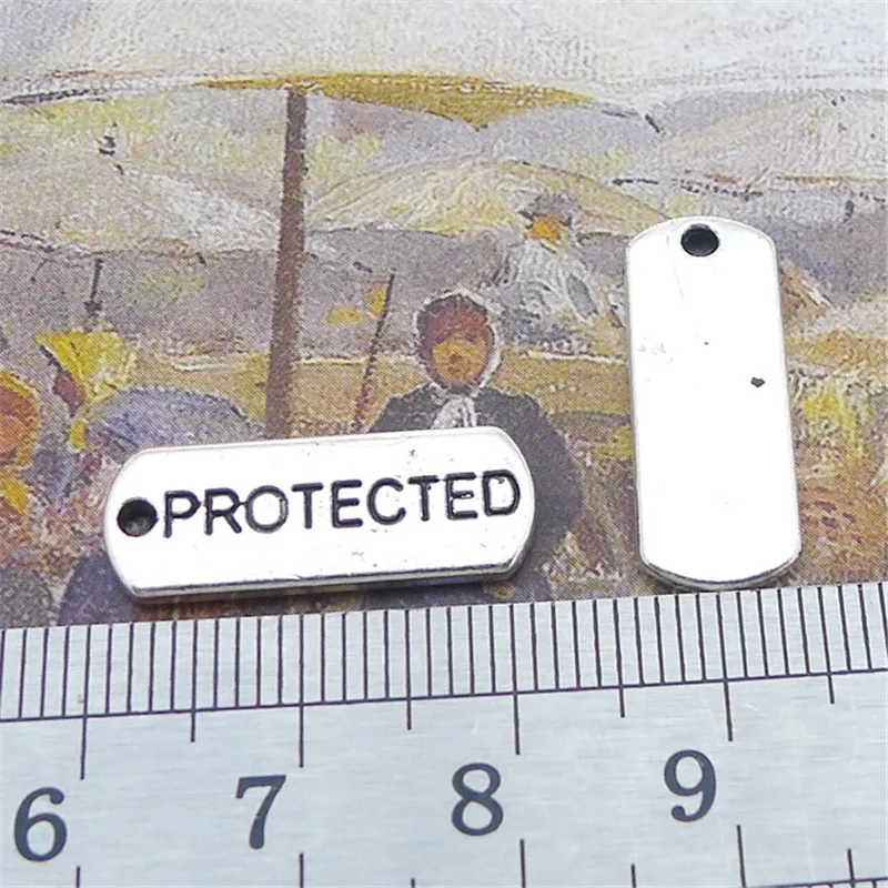 Подвеска прямоугольная с посеребрением в античном стиле размером 30 дюймов 8 х21