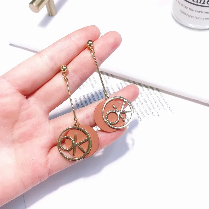 2019 новые модные женские длинные бусы с буквами Висячие серьги круглые красные