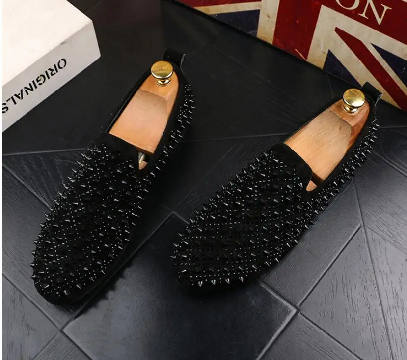 Туфли мужские из натуральной кожи роскошные брендовые с золотыми заклепками