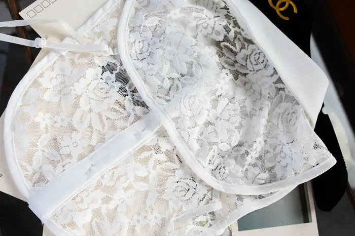 Новое красивое ожерелье женское воротник рубашки свитера ложный заостренный полурубашка Фанси золотая цепочка с цветком.