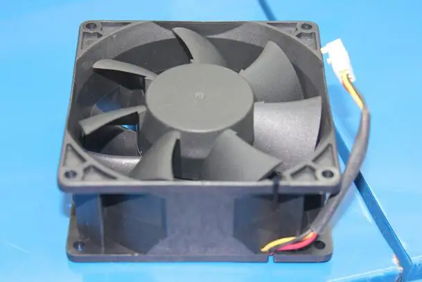PMD2409PMB2-A 24V 9,6 W 90*90*38MM 3-линейный охлаждающий вентилятор