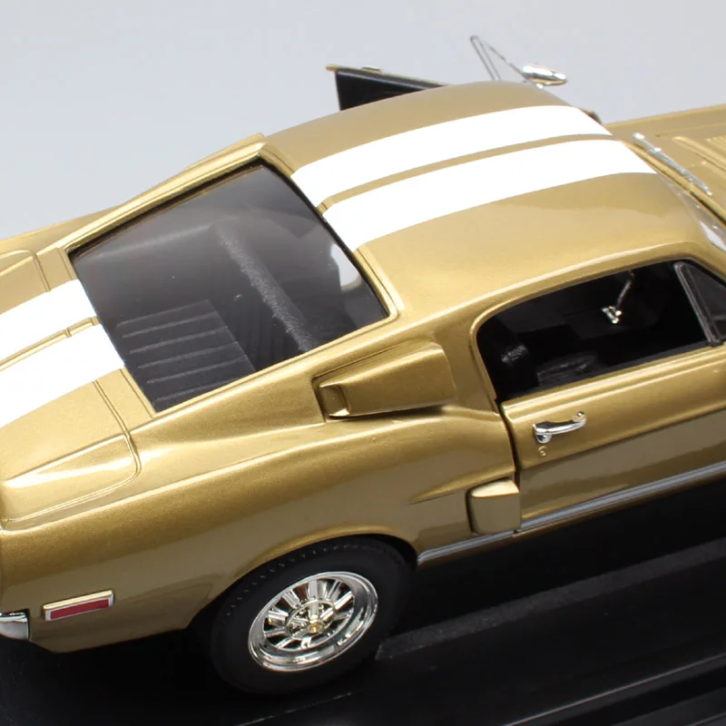 Дорога Подпись Винтаж 1968 Ford Shelby Mustang GT-500KR мышечная гонка литья под давлением 1 18 масштаб металлическая модель автомобилей и транспортных средств игрушка Реплика