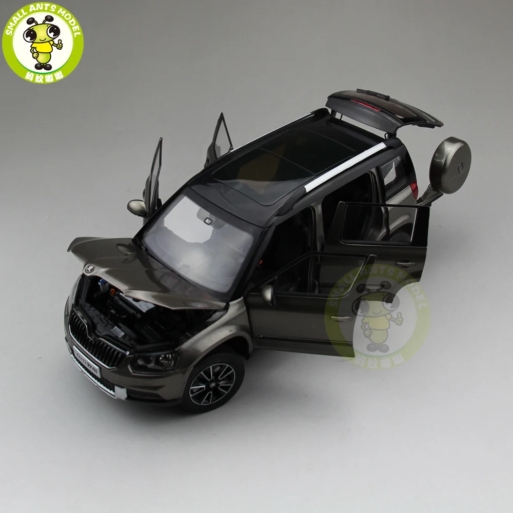 1/18 Skoda Yeti SUV литая модель металлическая модель автомобиля SUV Подарочная коллекция хобби темно-коричневый