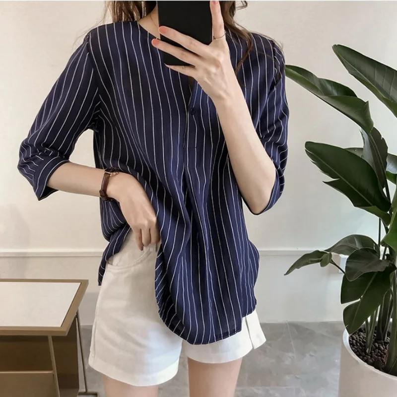 

Women Striped Blouses Shirt Three Quarter Sleeves Tops V-neck Shirts Casual Tops Blouse Femme Summer Elegant Office Lady