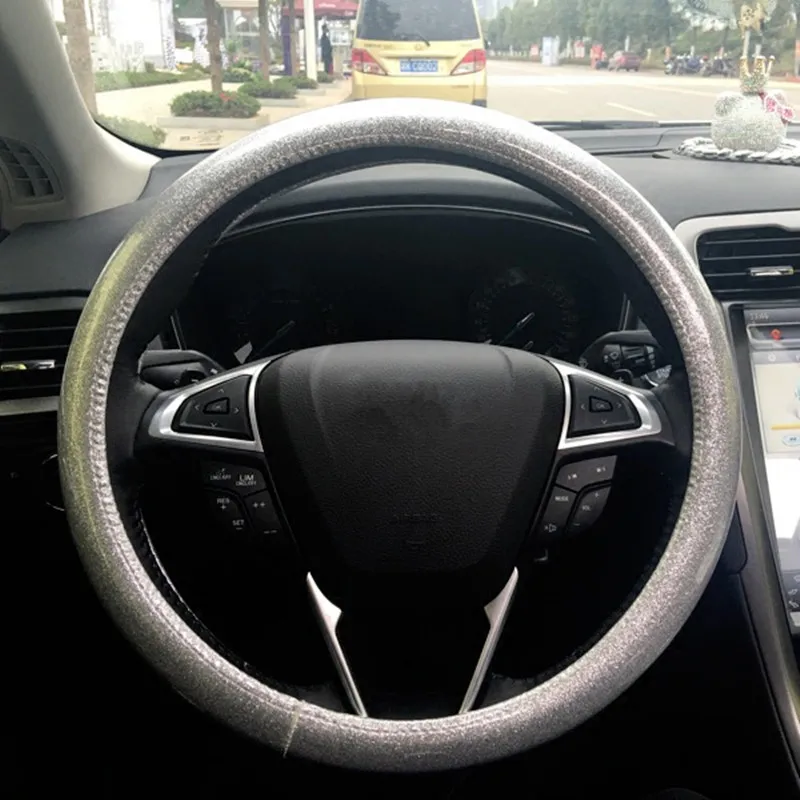 Модные блестящие кожаные чехлы рулевого колеса автомобиля, алмазные автомобильные чехлы для рулевого управления, чехлы для женщин, девушек, автомобильные аксессуары - Название цвета: Серебристый