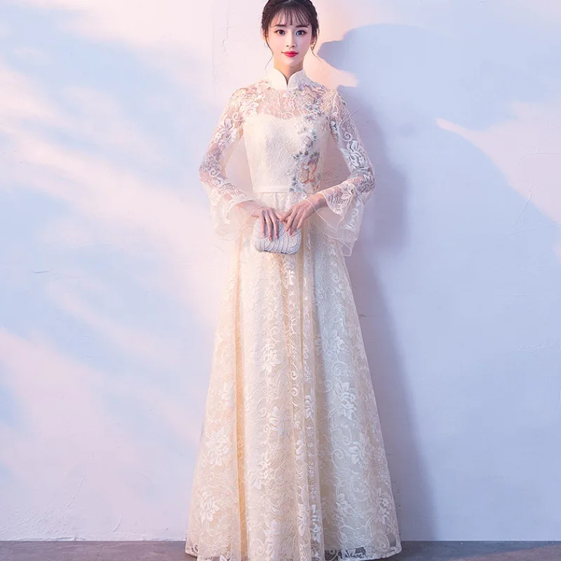 

Sexy Chinese Champagne Qipao Female Embroidery Cheongsam Dress Vestidos Chinos Oriental Wedding Gowns Party Dresses Oversize 3XL