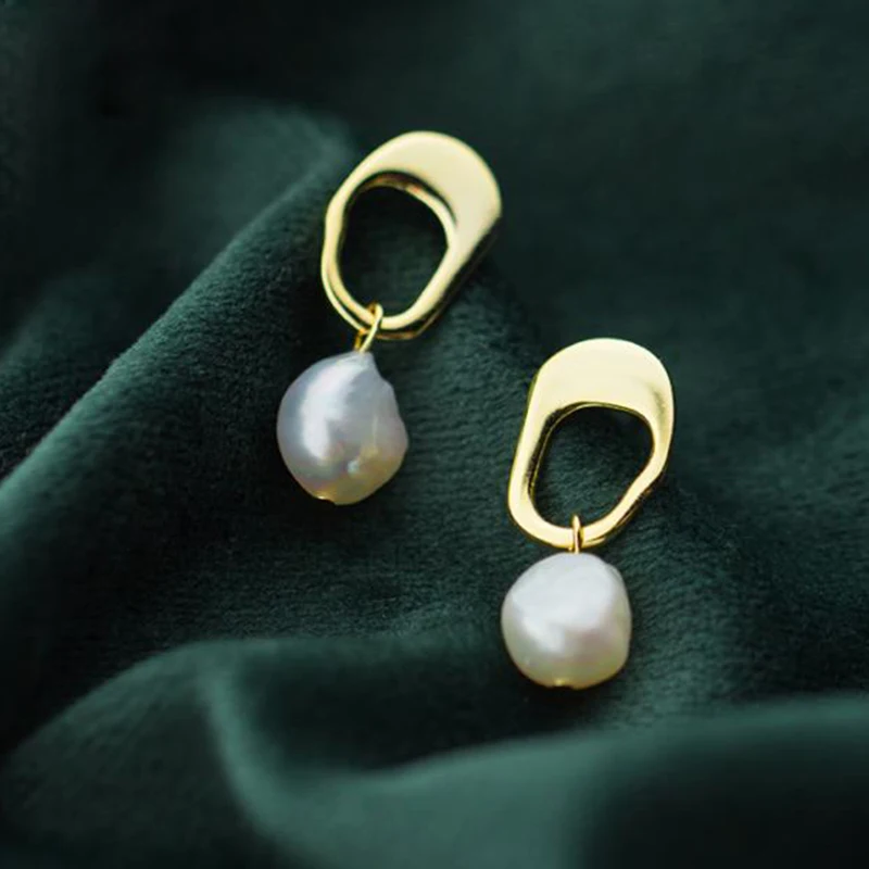 

Gold Pearl Earrings 925 Silver Jewelry Pendientes Brincos Charm Vintage Minimalism Birthday Gift Oorbellen Earrings for Women