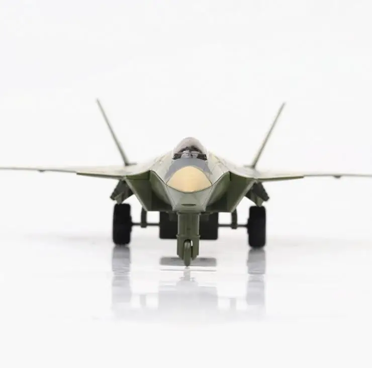 1: 72 Вытяните назад военная модель из сплава высокая имитация J20 игрушек со звуком