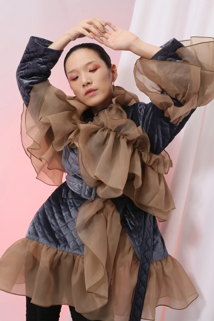 2019 новые осенние и зимние европейские женские модная одежда оборками Лоскутная