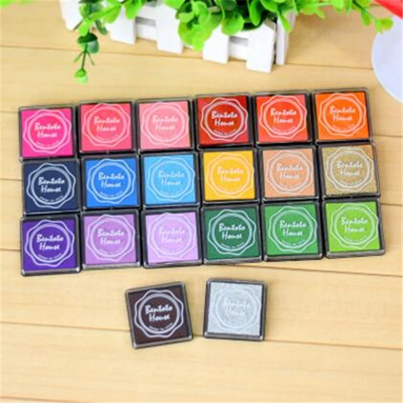 

20Pcs/Set 20 Colors 4CM Water-based Ink Inkpad Diy Scrapbooking Inkpad Stamp Fingerpaint Inkpad