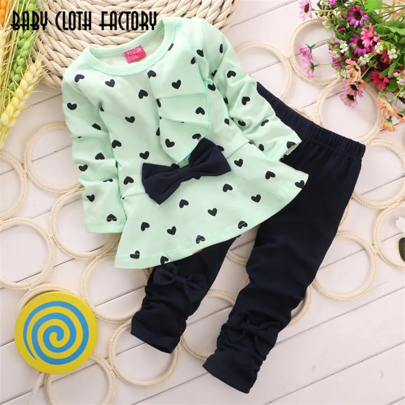 2016 г. Фирменный комплект детской одежды с сердечками для маленьких девочек из