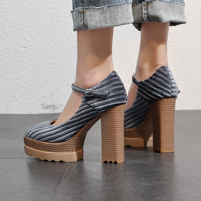 

MoonMeek big size 32-42 fashion pumps women shoes round toe shallow pumps women shoes buckle thick high heels shoes 2020 new