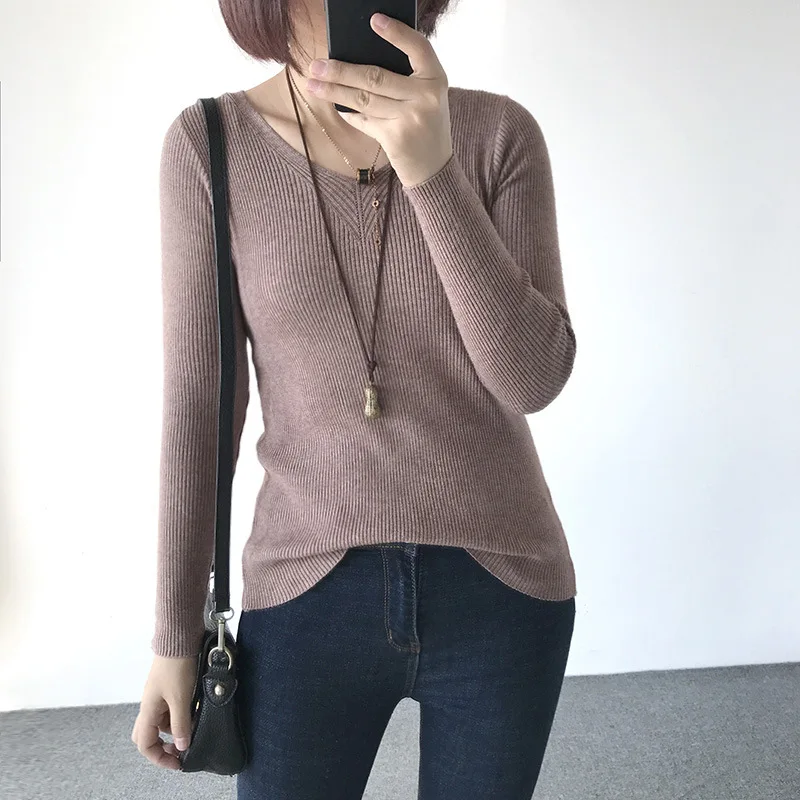 

Женский трикотажный свитер с длинным рукавом и V-образным вырезом