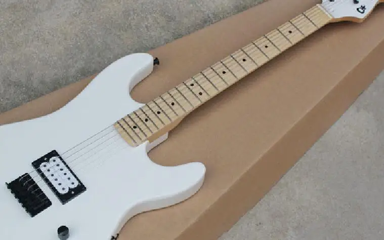 Заводская распродажа Одежда высшего качества 6 строка клен гриф Charvel белый Электрогитары-17-11